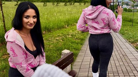 Pretty Random Girl sold her Socks for $1000! Got Fucked by Stranger in the Public Park